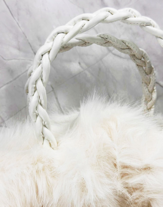 Borsa Pelliccia Bianco con Manico Intrecciato