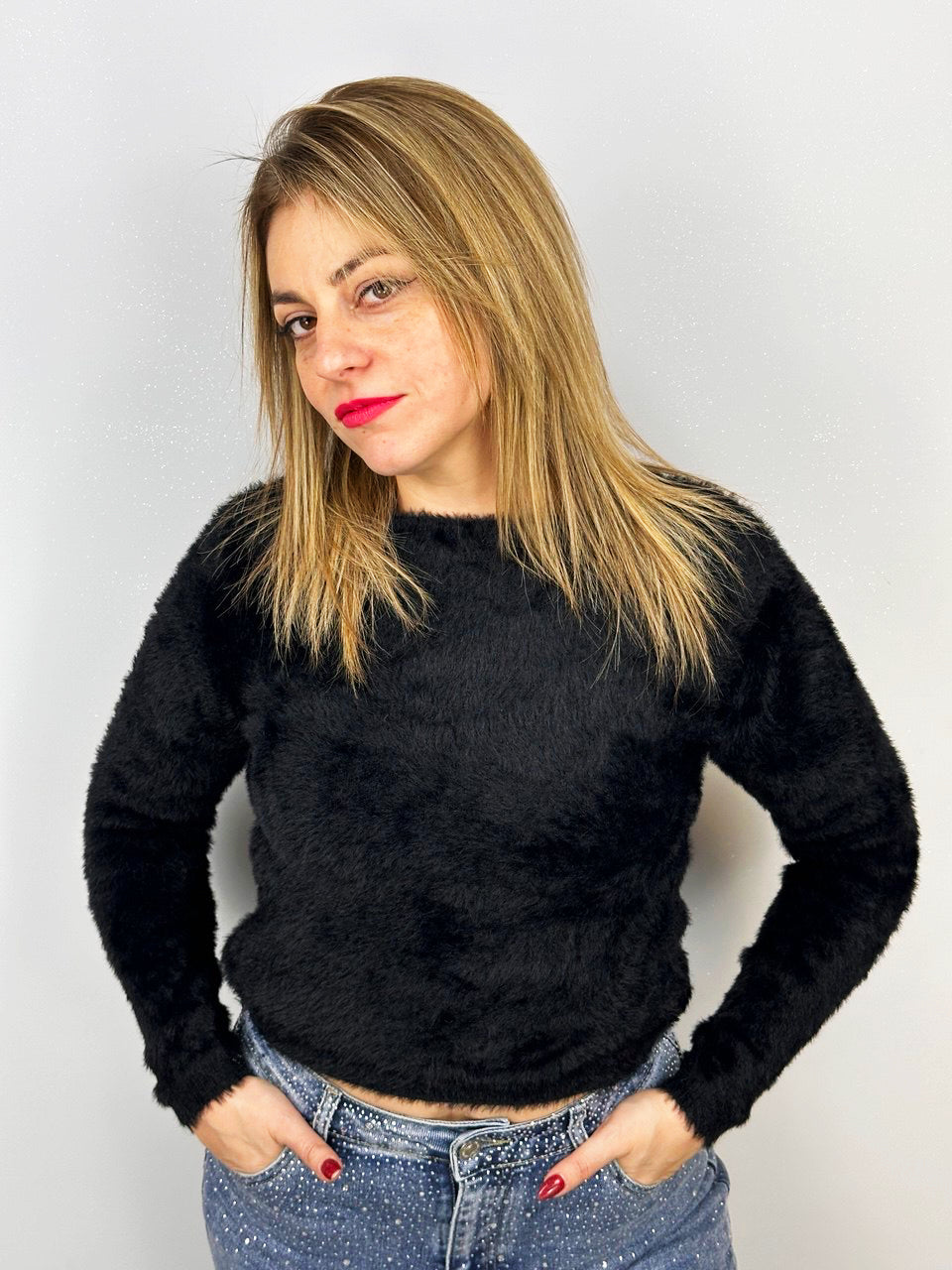 Maglia Morbida Effetto Peluche Nera