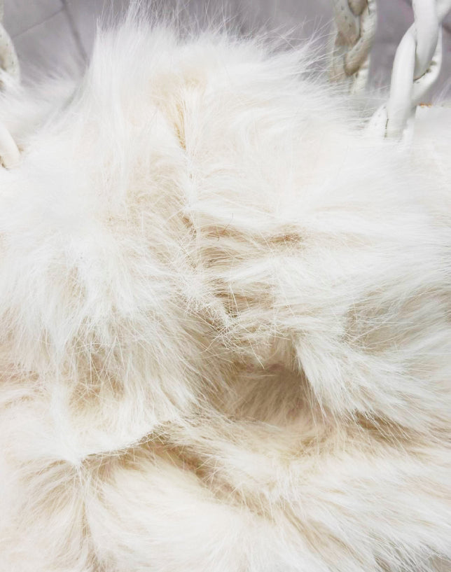 Borsa Pelliccia Bianco con Manico Intrecciato
