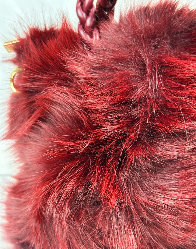 Borsa Pelliccia Bordeaux con Manico Intrecciato