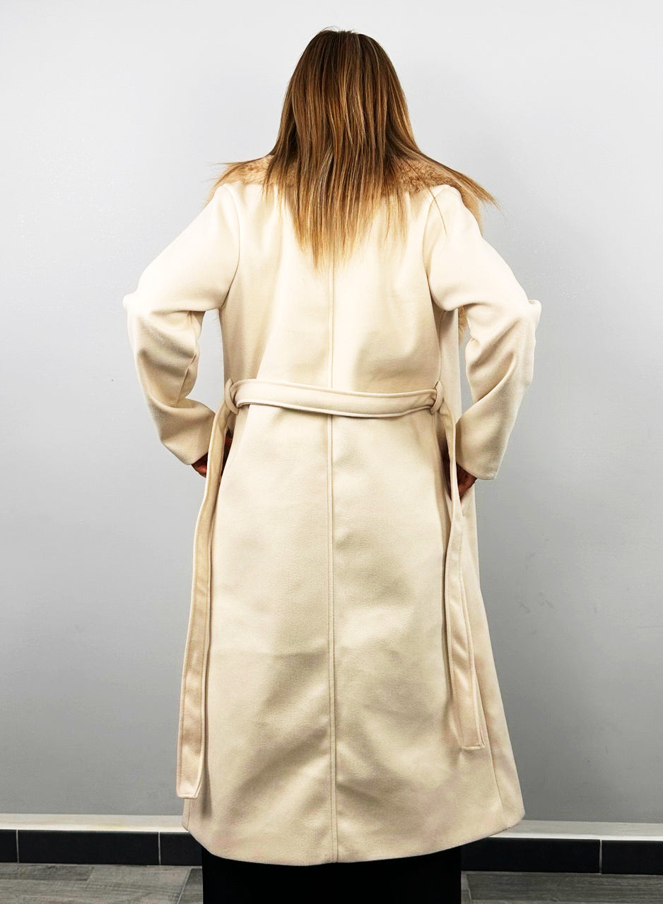 Cappotto Elegante Con Collo In Pelliccia Color  Beige
