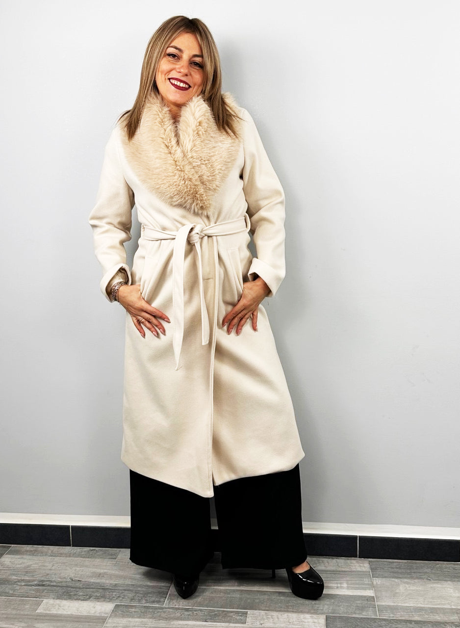 Cappotto Elegante Con Collo In Pelliccia Color  Beige